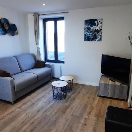 Les Appartements De La B Saint-Benoît-des-Ondes Extérieur photo