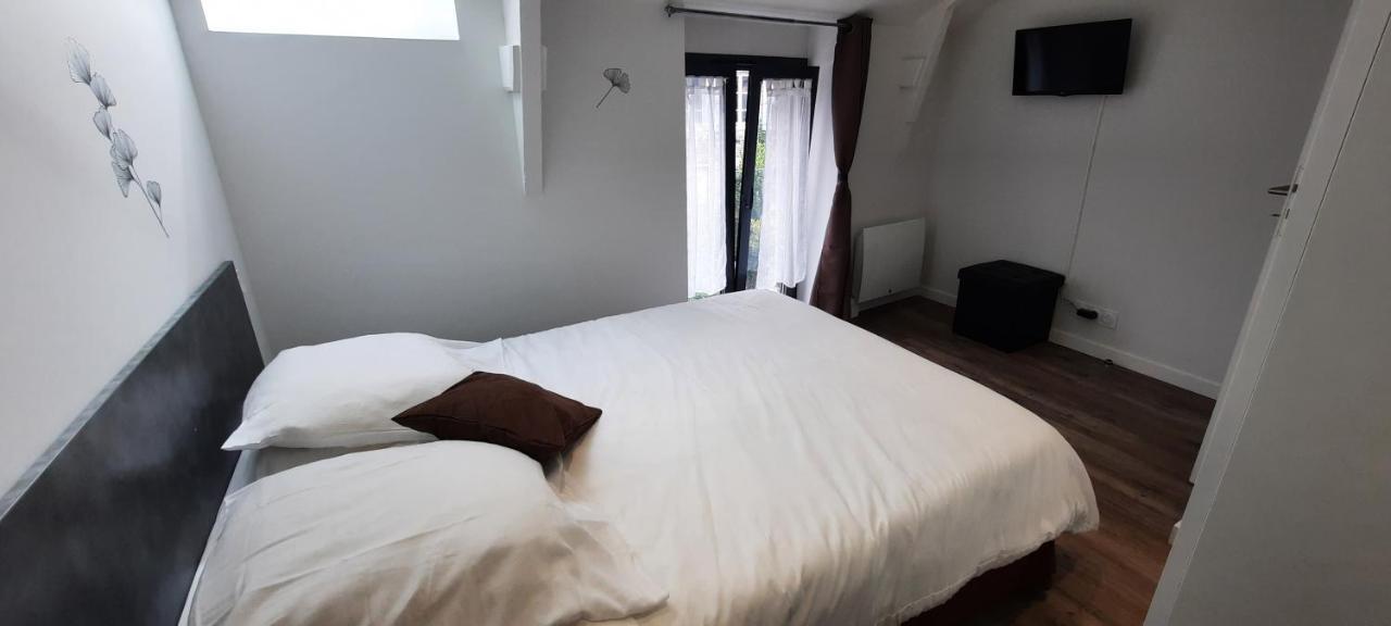 Les Appartements De La B Saint-Benoît-des-Ondes Extérieur photo