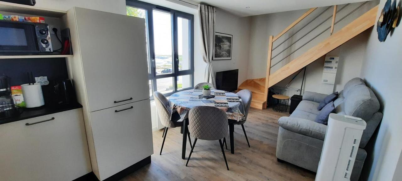 Les Appartements De La B Saint-Benoît-des-Ondes Extérieur photo