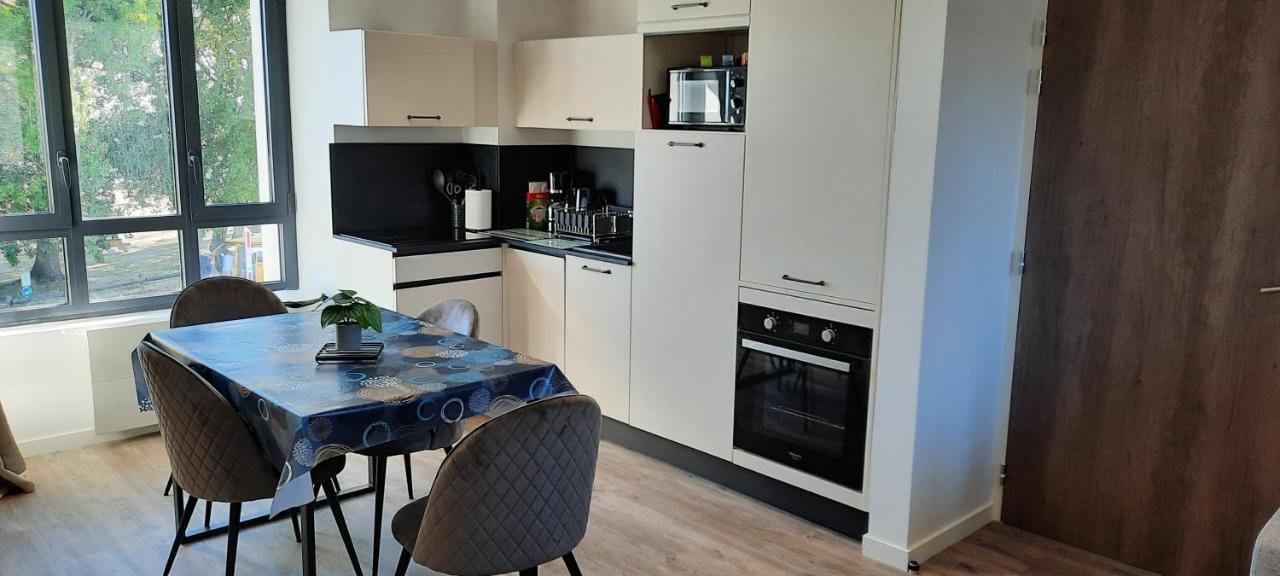 Les Appartements De La B Saint-Benoît-des-Ondes Extérieur photo