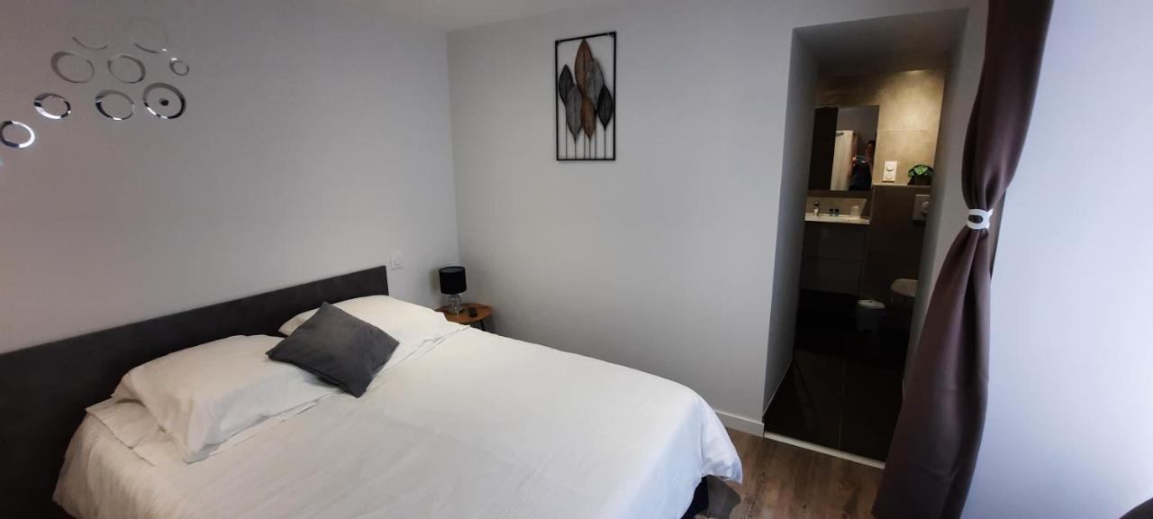 Les Appartements De La B Saint-Benoît-des-Ondes Extérieur photo