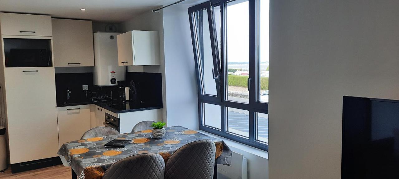 Les Appartements De La B Saint-Benoît-des-Ondes Extérieur photo